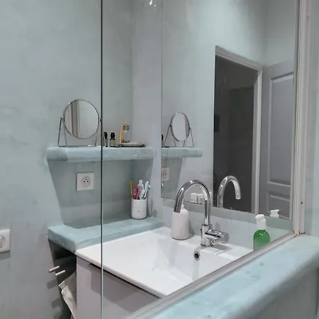 Apartment Chez Paul Et Valery Sete